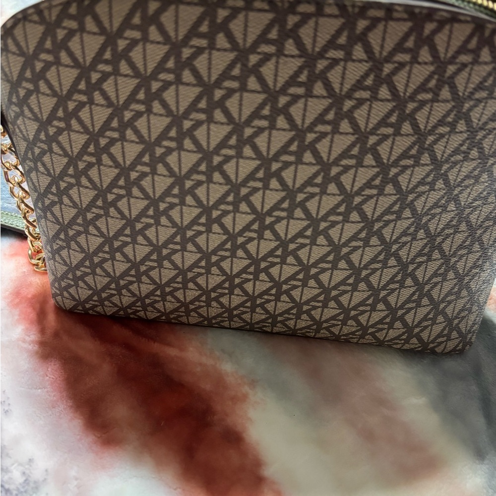 Anne Klein Crossbody Bag - Picture 6 of 7